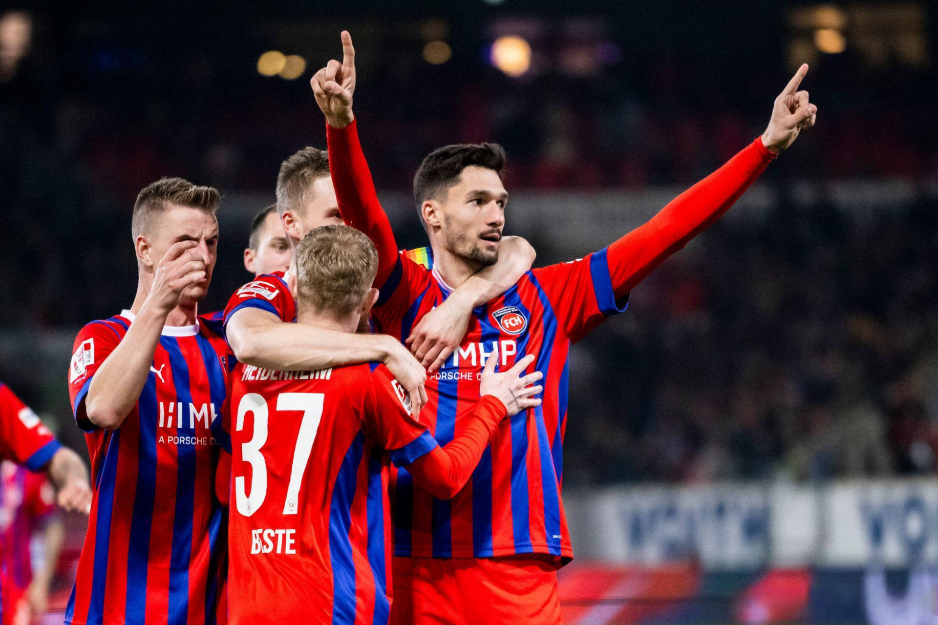 里程碑夜！克里夫兰骑士调整名单，德国杯加时末段刷纪录，球迷炸锅，球队文化再被提及的简单介绍