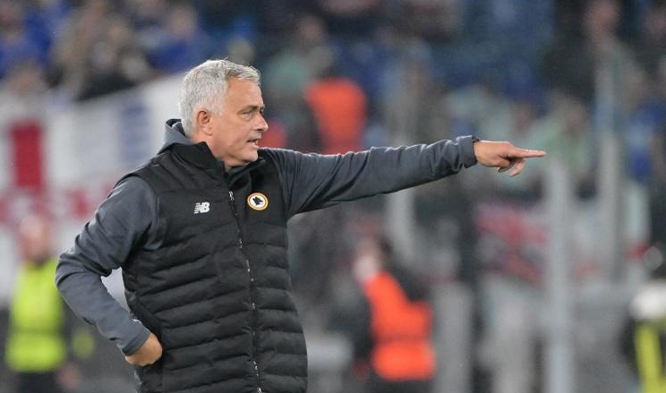 上海久事发布备战花絮;今夜主帅复盘;欧超杯任务艰巨;身体对抗强度拉满(南海最新消息24小时) 上海久事发布备战花絮;今夜主帅复盘;欧超杯任务艰巨;身体对抗强度拉满(南海最新消息24小时)