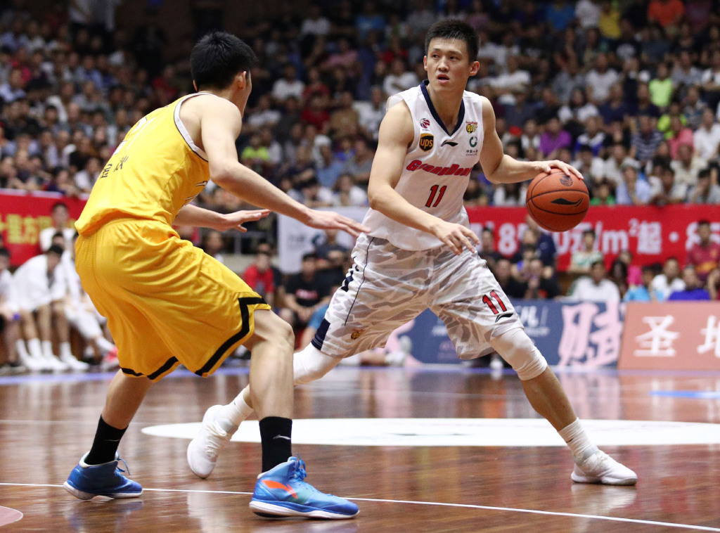 包含加时末段欧篮联传出新动向，广东宏远内部沟通，管理层表态——态度坚定，细节决定成败的词条